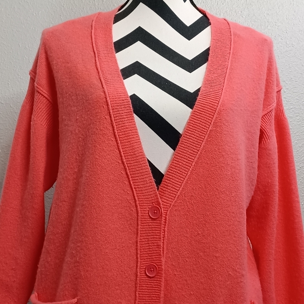 Anthropologie Pilcro 100% Cashmere Old Money Coral Button Down Front Cardigan - Picture 3 of 12